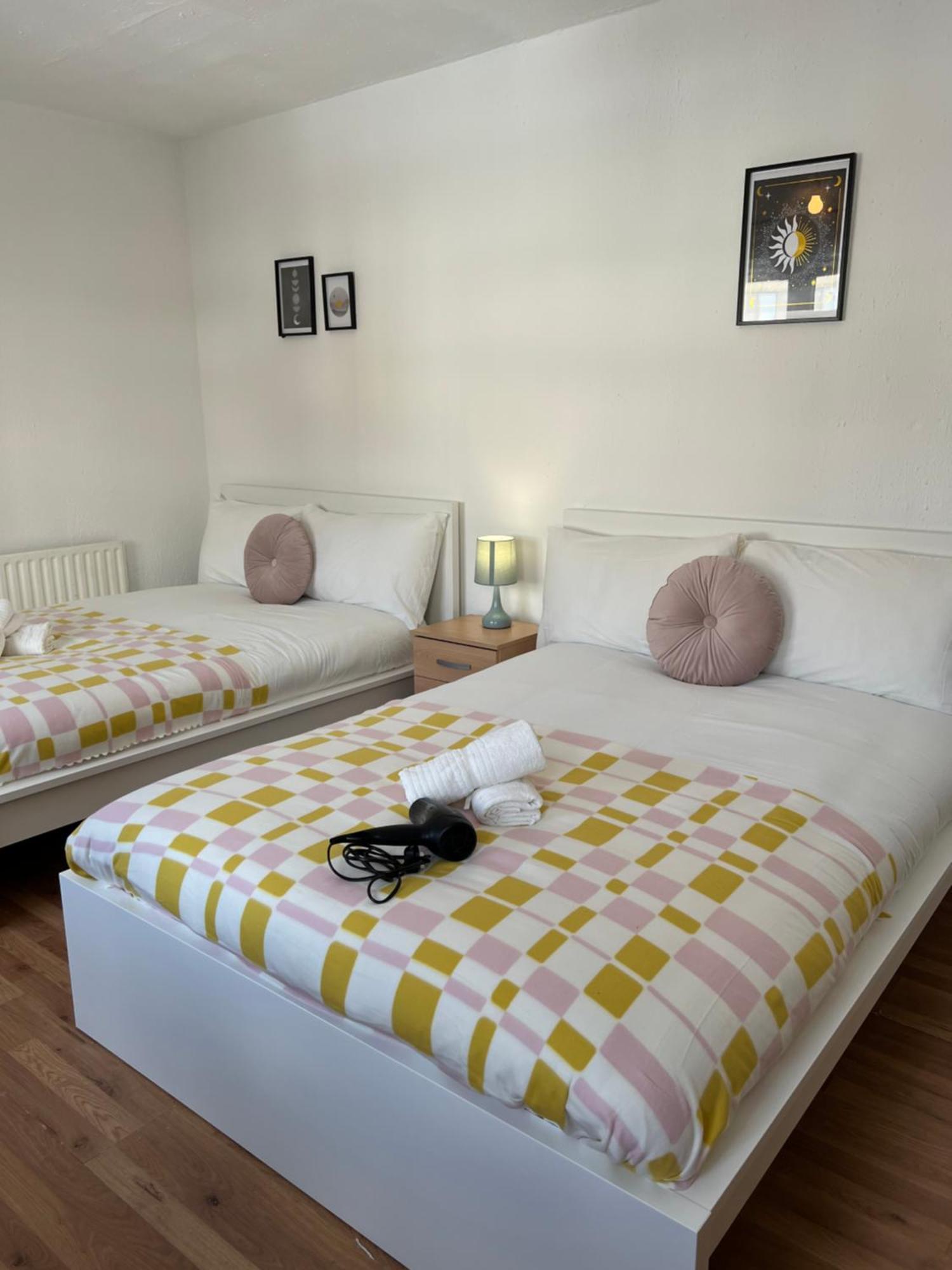 Lovely Rooms In Camden Town-Central ลอนดอน ภายนอก รูปภาพ