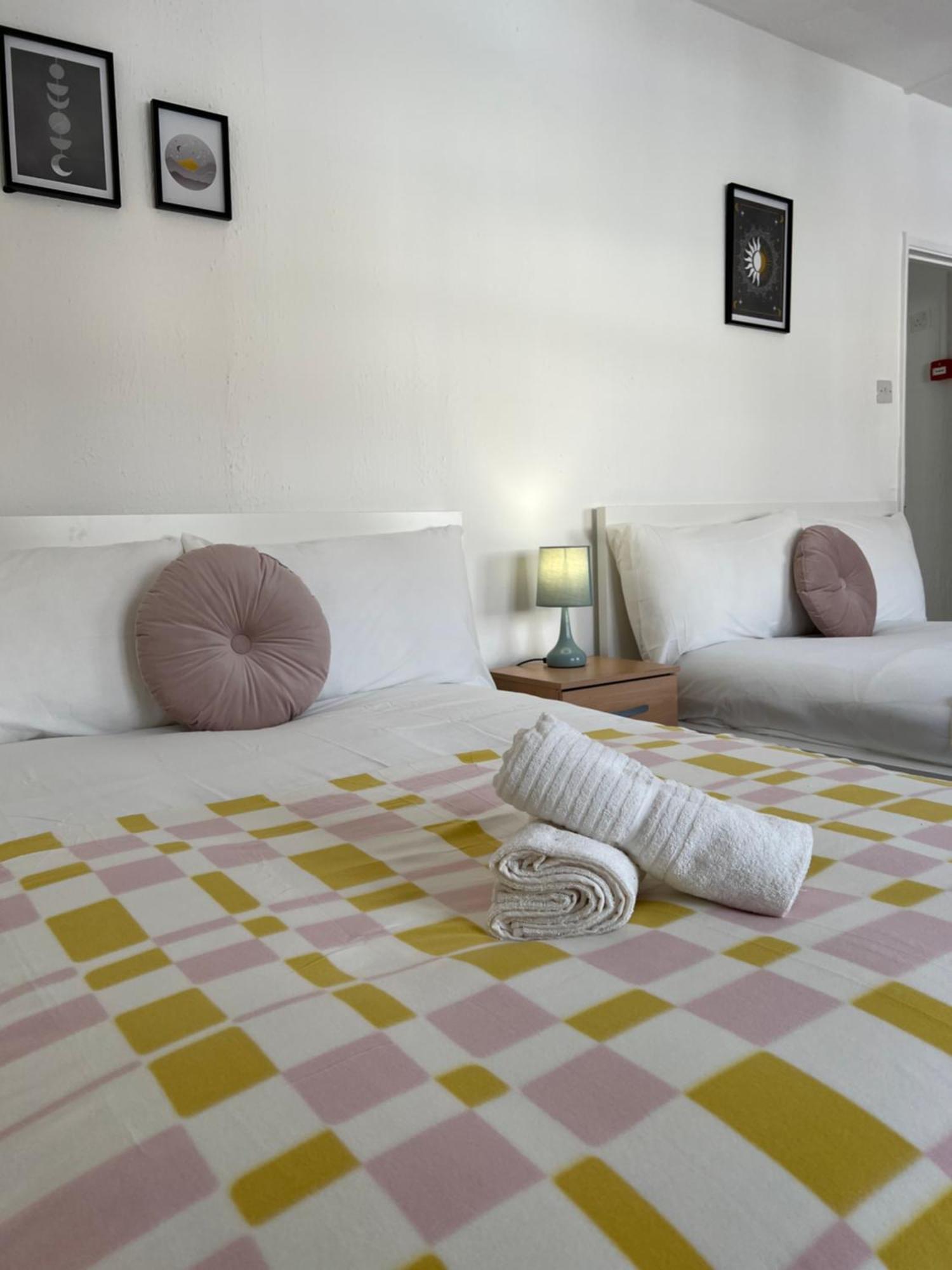 Lovely Rooms In Camden Town-Central ลอนดอน ภายนอก รูปภาพ