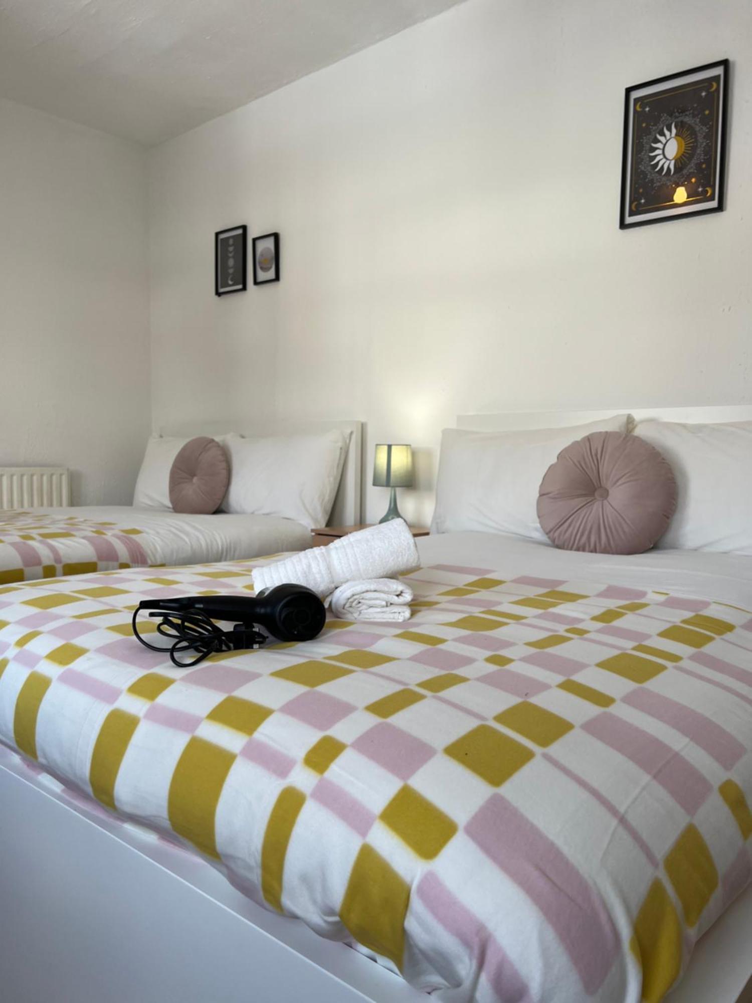 Lovely Rooms In Camden Town-Central ลอนดอน ภายนอก รูปภาพ
