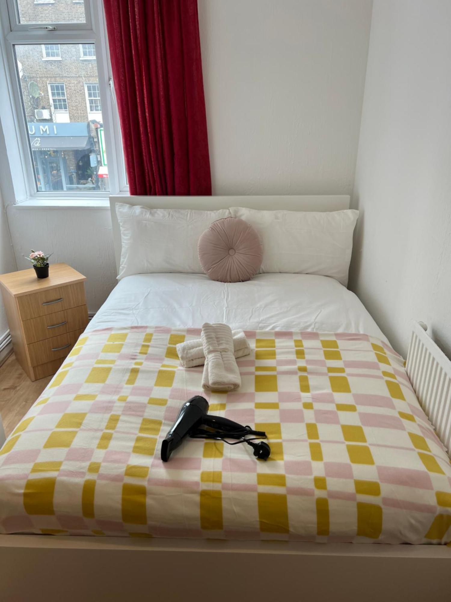 Lovely Rooms In Camden Town-Central ลอนดอน ภายนอก รูปภาพ