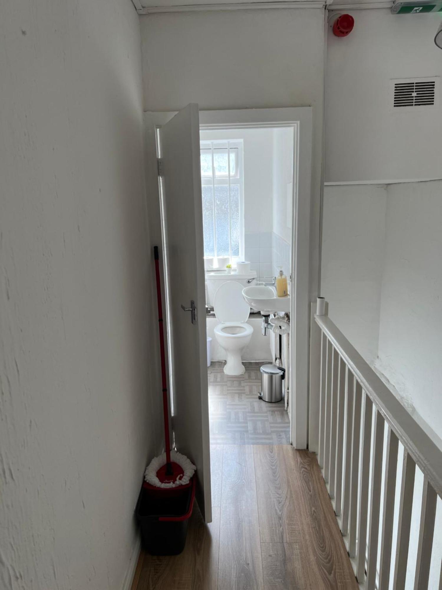 Lovely Rooms In Camden Town-Central ลอนดอน ภายนอก รูปภาพ