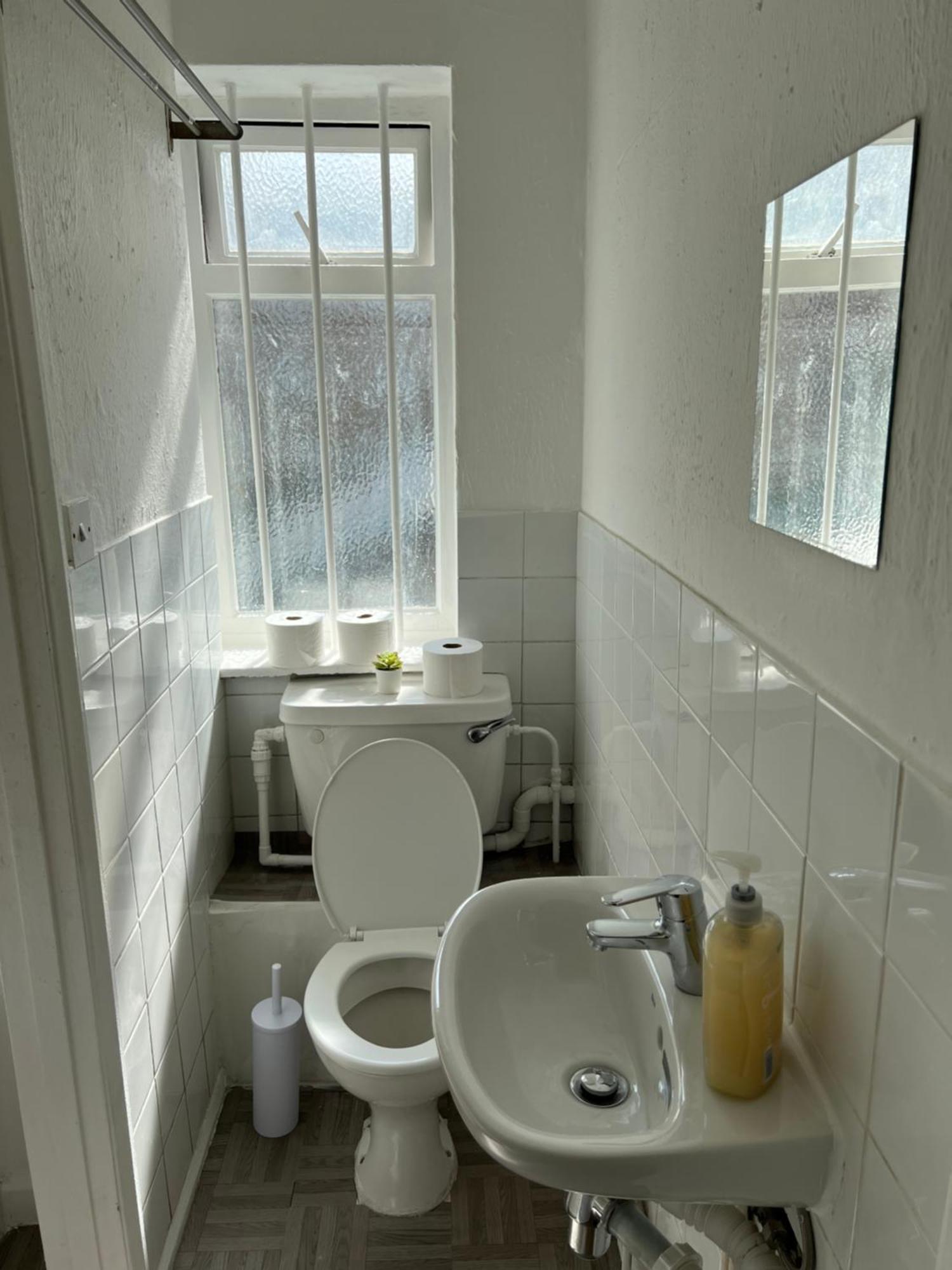 Lovely Rooms In Camden Town-Central ลอนดอน ภายนอก รูปภาพ